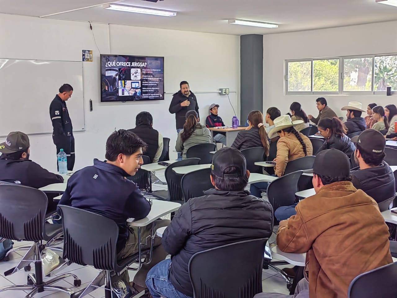 Implementación Profesional - Soporte Técnico Certificado y Capacitación